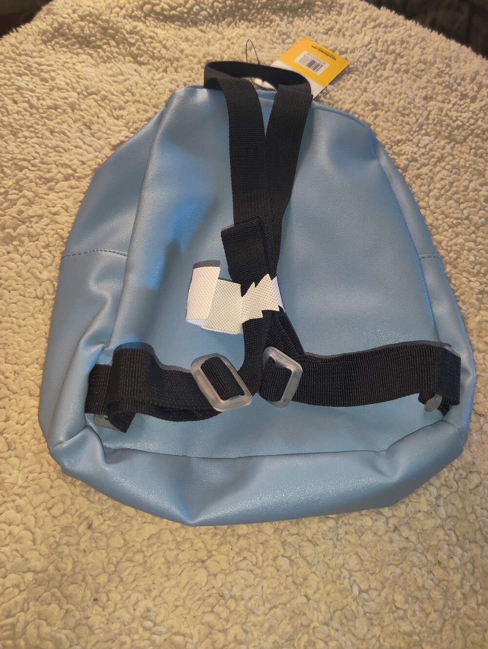 Peanuts Snoopy Sleeping On Doghouse Mini Backpack NWT - Picture 2 of 4